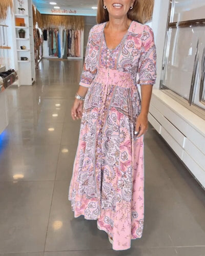 Alira | Chic V-Neck Dress