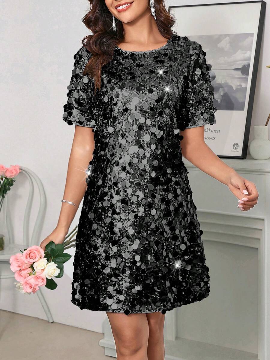 LuxeBelle | Shimmering Cocktail Dress