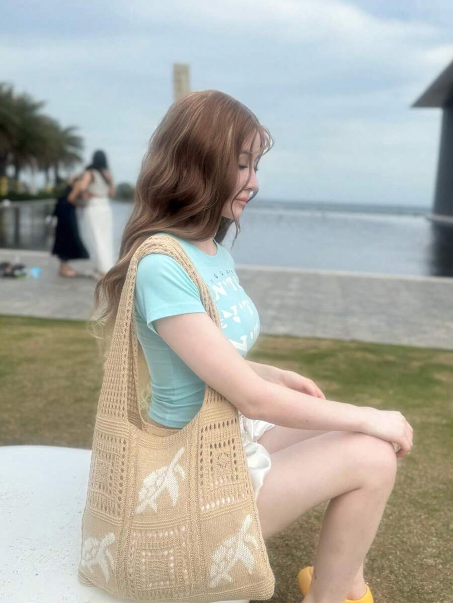 Coral | Crochet Beach Tote Bag