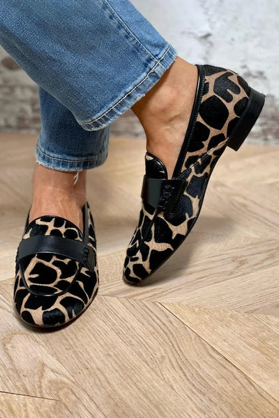 Kira | Chic Animal Print Loafers