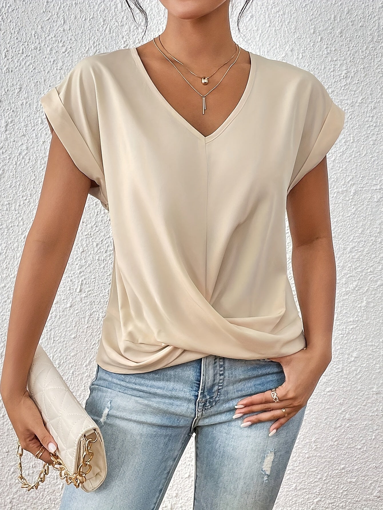 Luna | Elegant Twist-Front Top