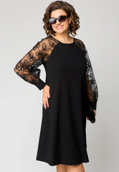 Evelyn | Timeless Lace Dress