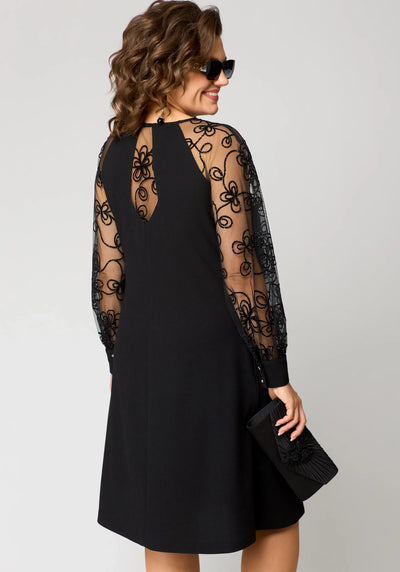 Elara | Chic Lace Dress