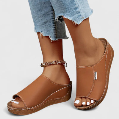 Cairns | Comfortable Orthopaedic Sandals