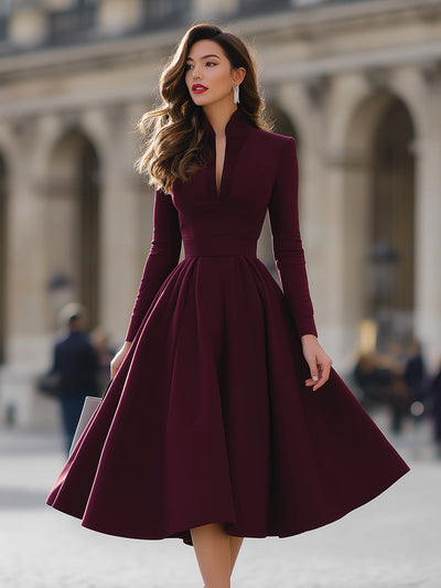 Jolie | Chic V-Neck Midi Dress