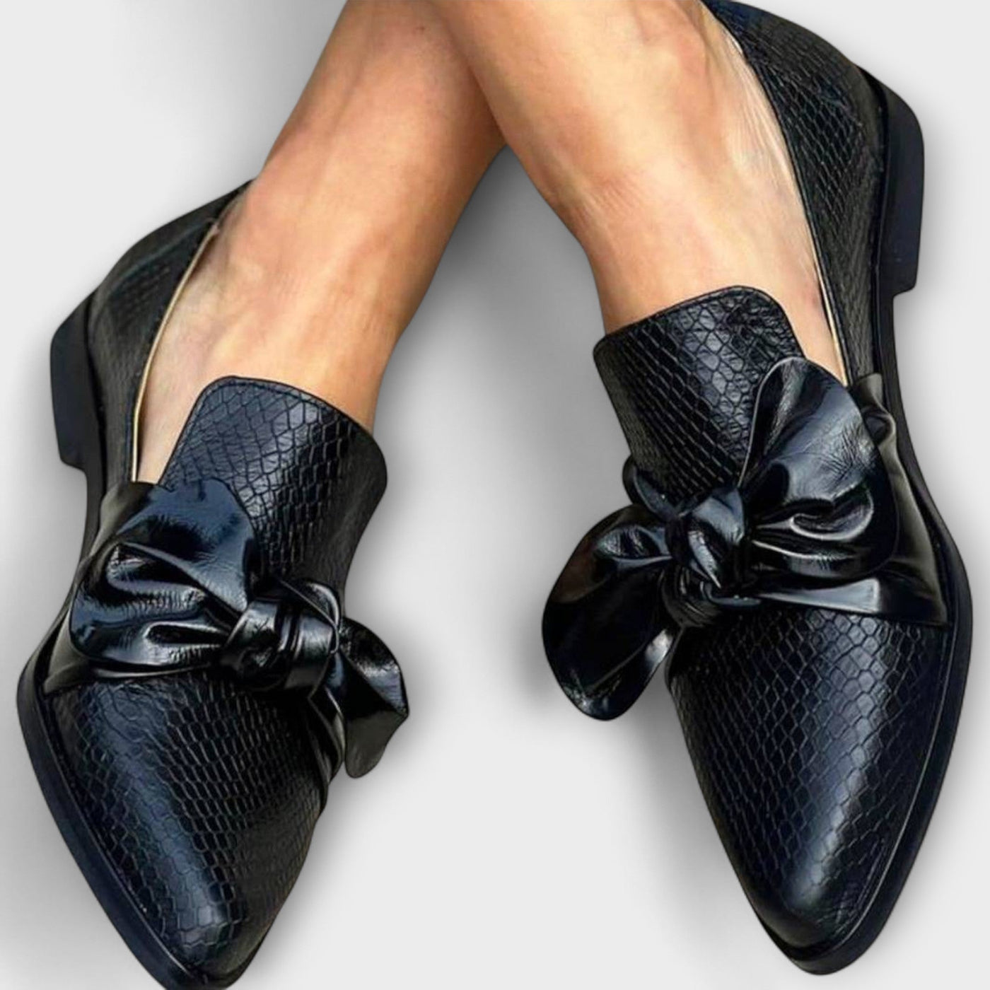 Clara | Chic Bow Detail Loafers