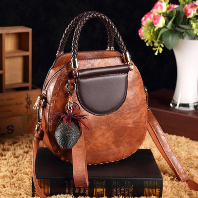 Kora | Chic Leather Crossbody