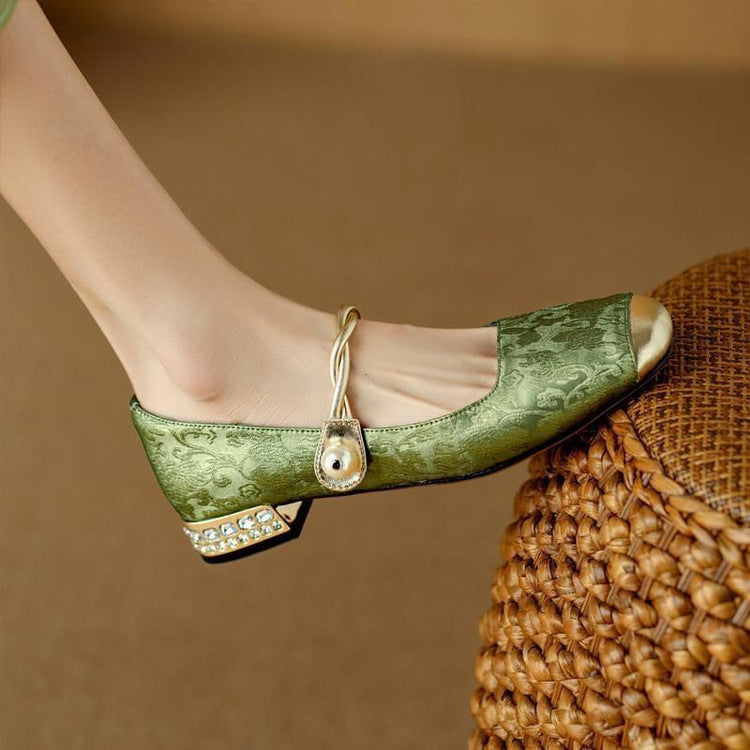 Nala | Chic Heeled Pumps