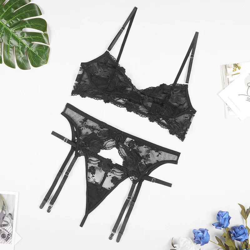 Celeste | Luxurious Lace Lingerie Set