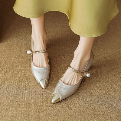 Savana | Chic Kitten Heels