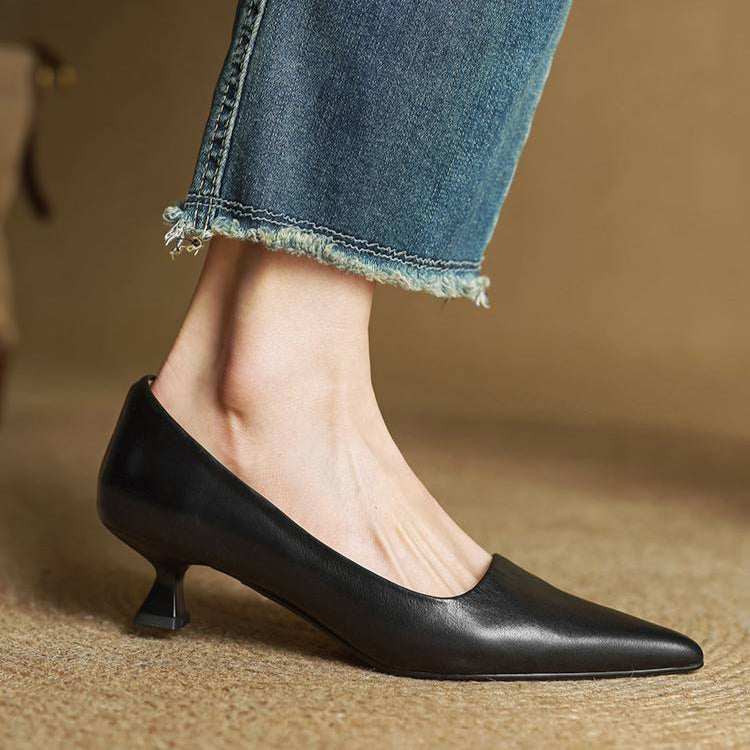Nora | Chic Pointed Toe Pumps