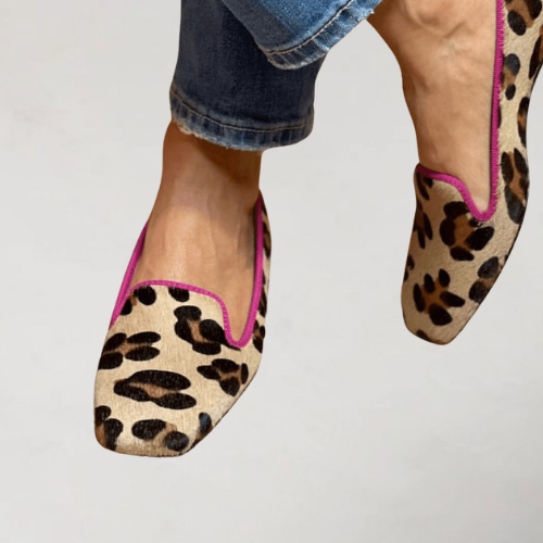 Zara | Chic Leopard Print Loafers