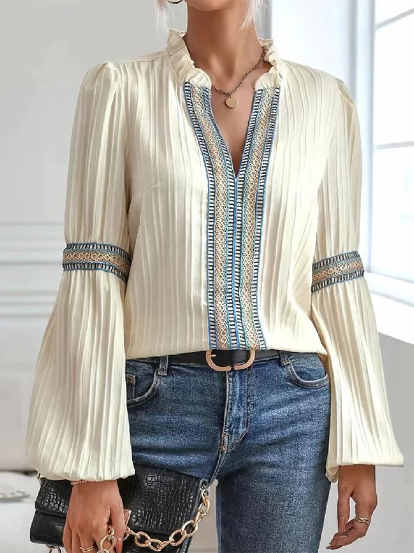 Vivid | Elegant V-Neck Blouse