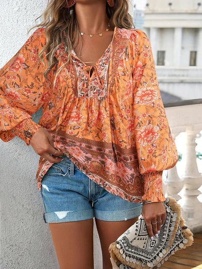 Lia | Chic Floral Blouse