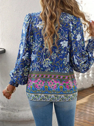 Lia | Chic Floral Blouse