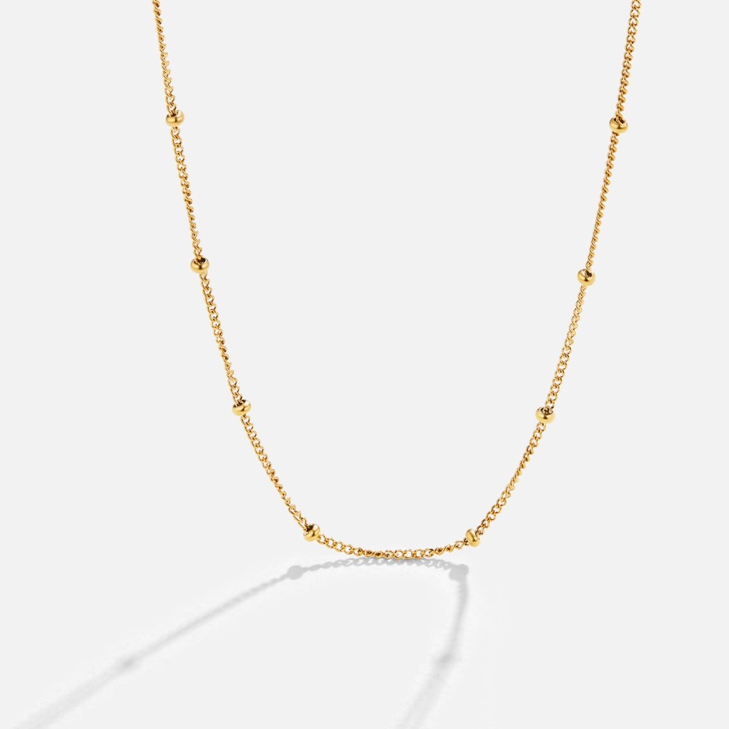 Niyah | Chic Gold Pendant Necklace